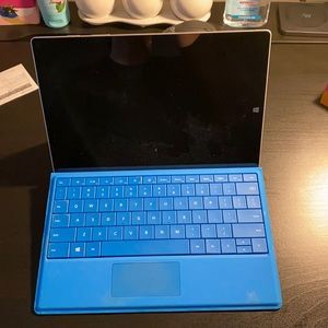 Mircrosoft surface 2 blue with keyboard